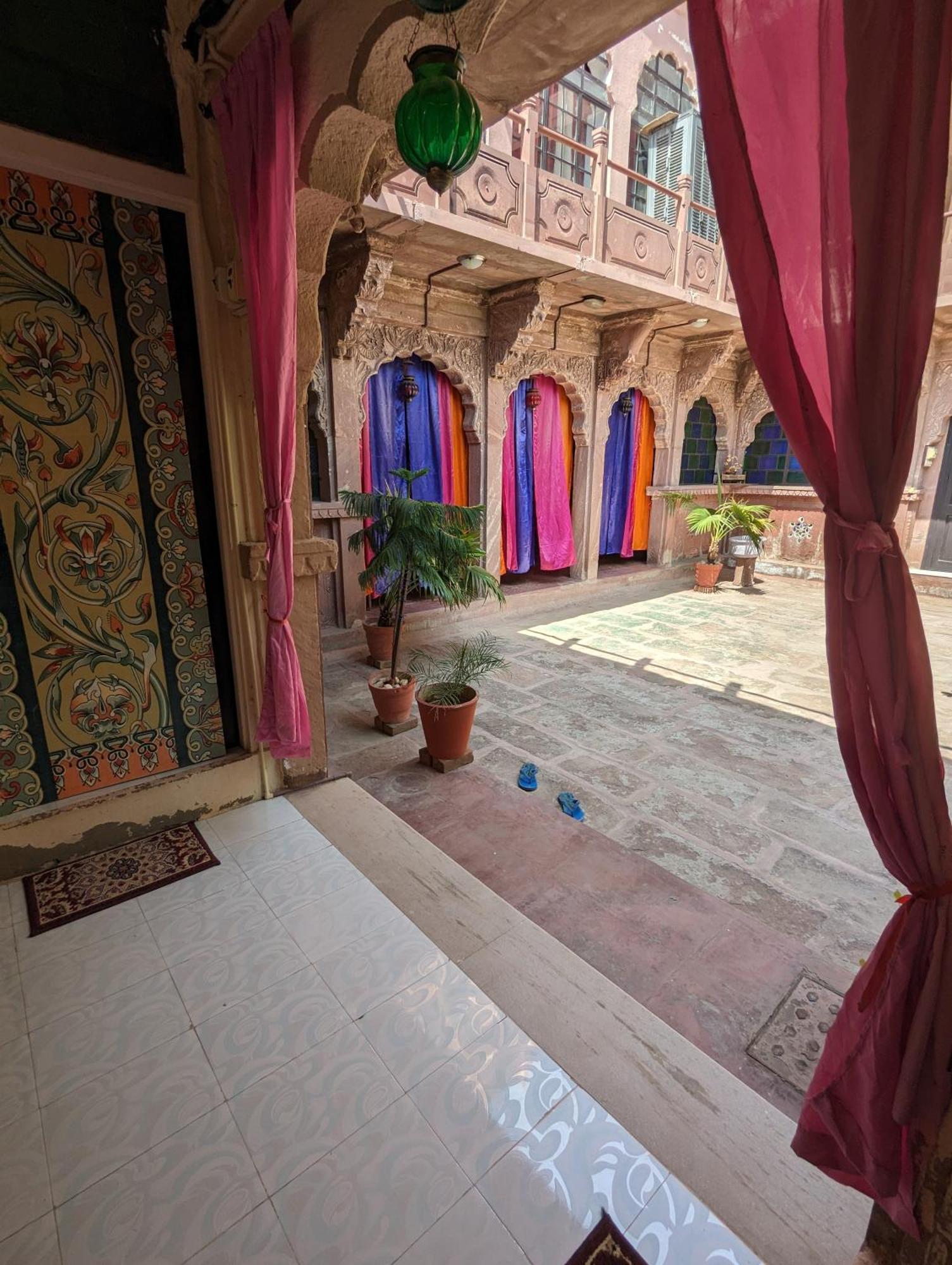 Sadar Haveli Heritage จ๊อดปูร์ ภายนอก รูปภาพ
